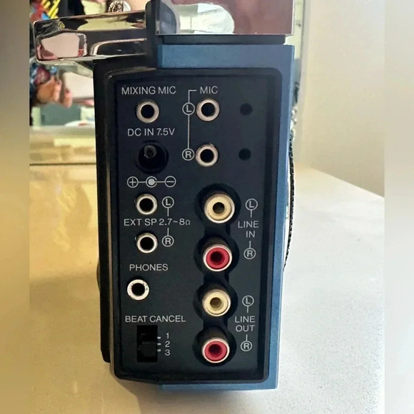 Sanyo M7770K 4 Band Blue Radio Cassette Player Recorder Boombox Made In Japan - Picture 8 of 8